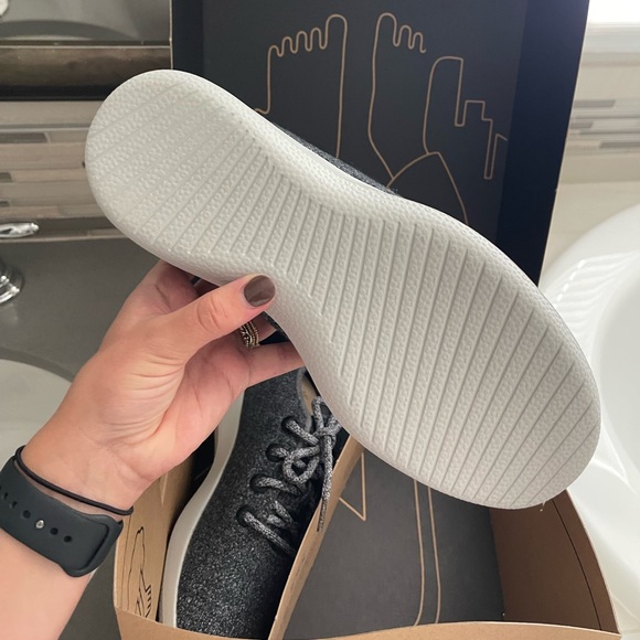 NIB Men’s Allbirds Wool Runners natural grey light grey - Picture 2 of 6